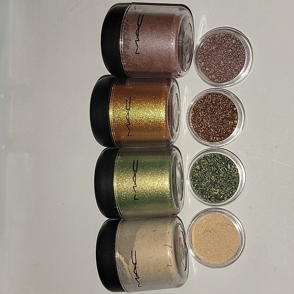 MAC PIGMENT SAMPLE SET